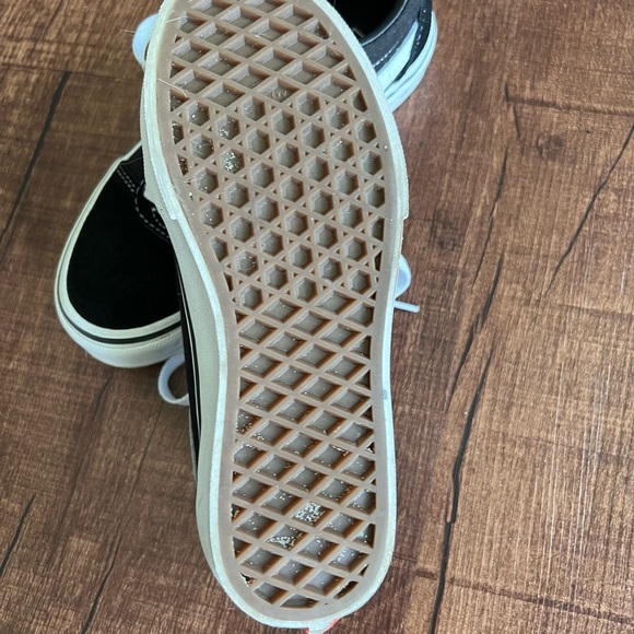 Boys Old Skool Vans - Picture 4 of 5